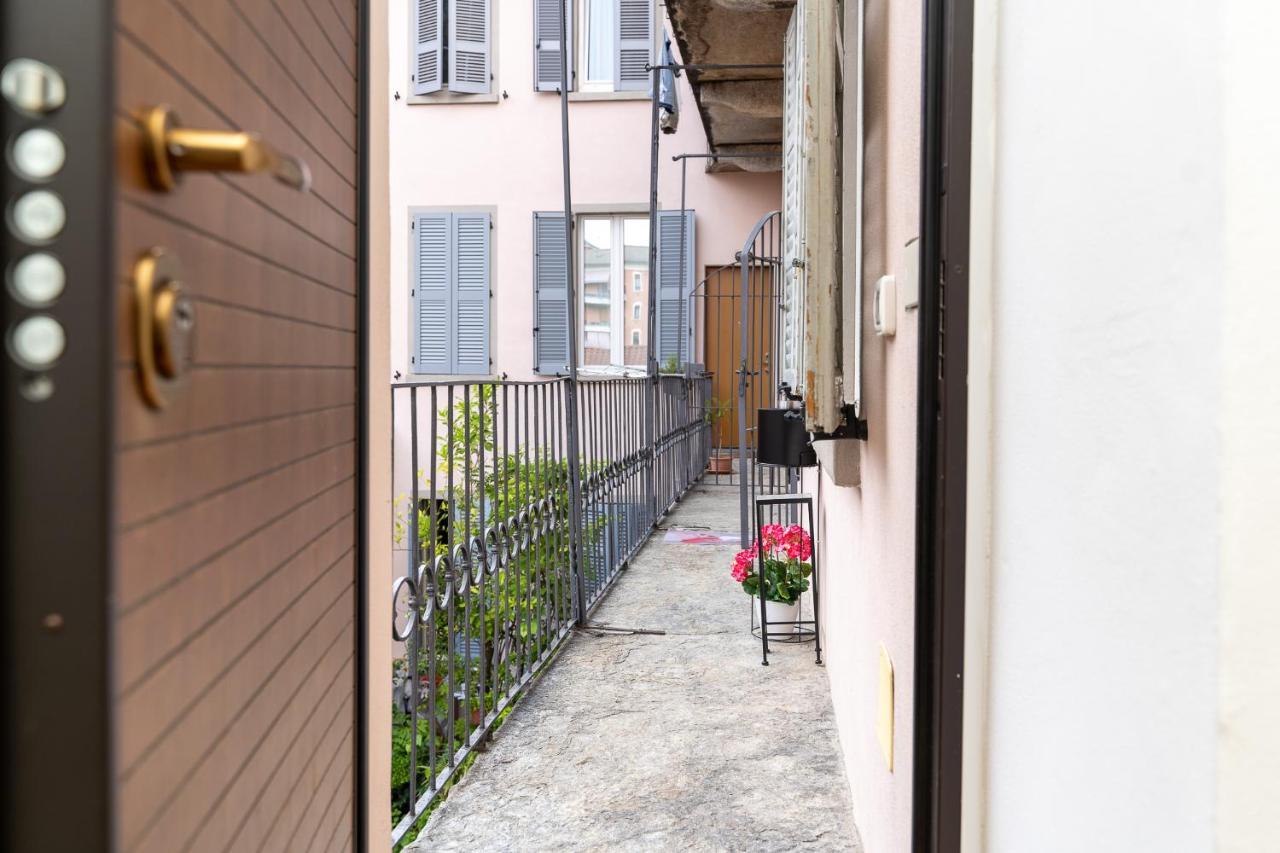 Portatorre Suite, A Charming Apartment In The Heart Of Como, Free Private Parking, Air Conditioning & More! المظهر الخارجي الصورة