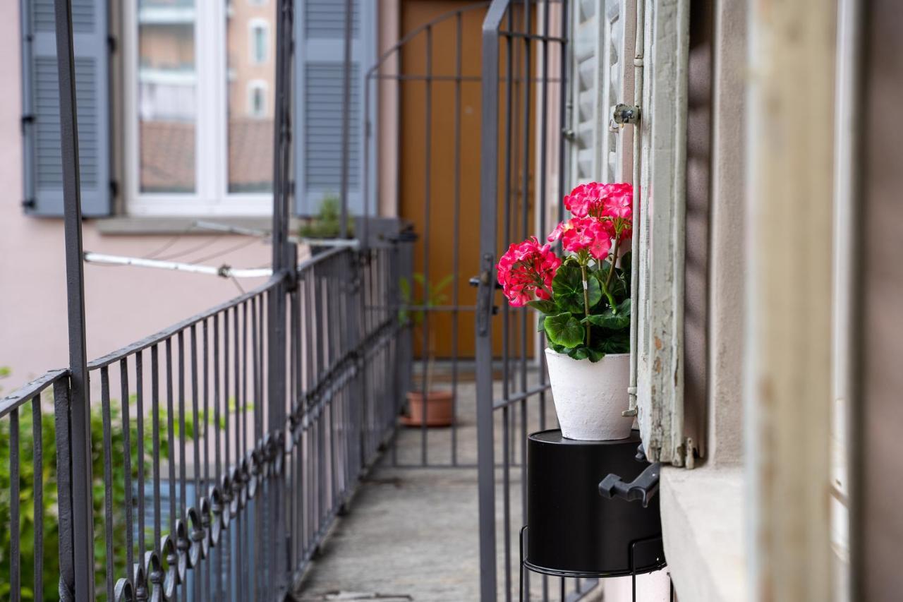 Portatorre Suite, A Charming Apartment In The Heart Of Como, Free Private Parking, Air Conditioning & More! المظهر الخارجي الصورة