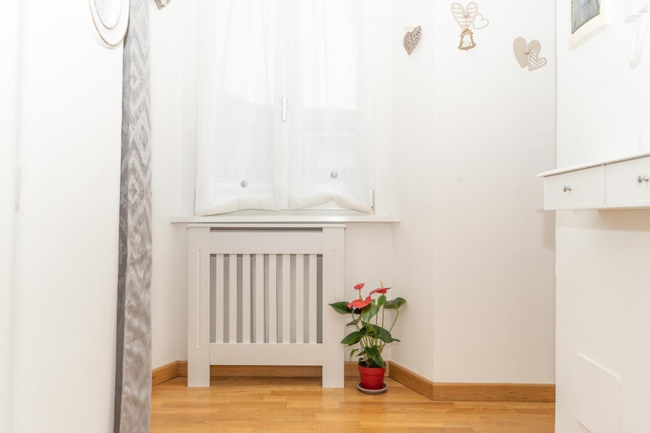 Portatorre Suite, A Charming Apartment In The Heart Of Como, Free Private Parking, Air Conditioning & More! المظهر الخارجي الصورة