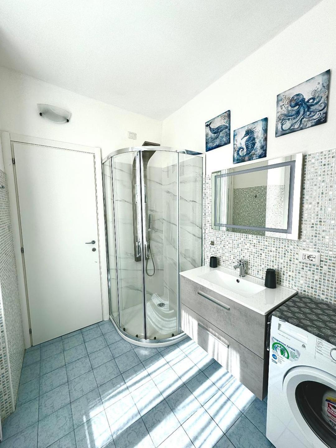 Portatorre Suite, A Charming Apartment In The Heart Of Como, Free Private Parking, Air Conditioning & More! المظهر الخارجي الصورة